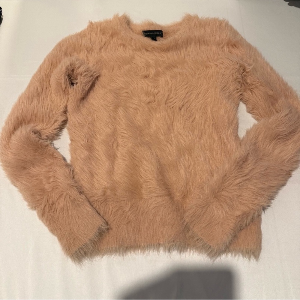 Banana Republic crewneck soft fuzzy sweater